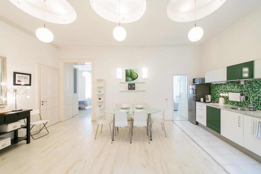 Oasis Apartments - Budapest City Park Eksteriør bilde